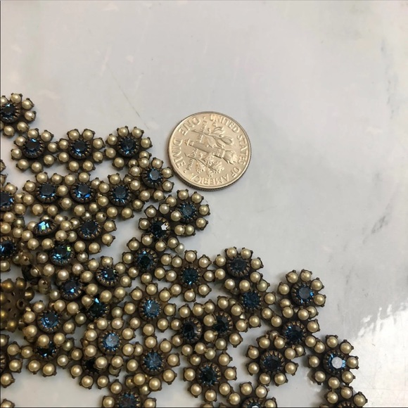 Pearl and sapphire Swarovski florets - Picture 2 of 4